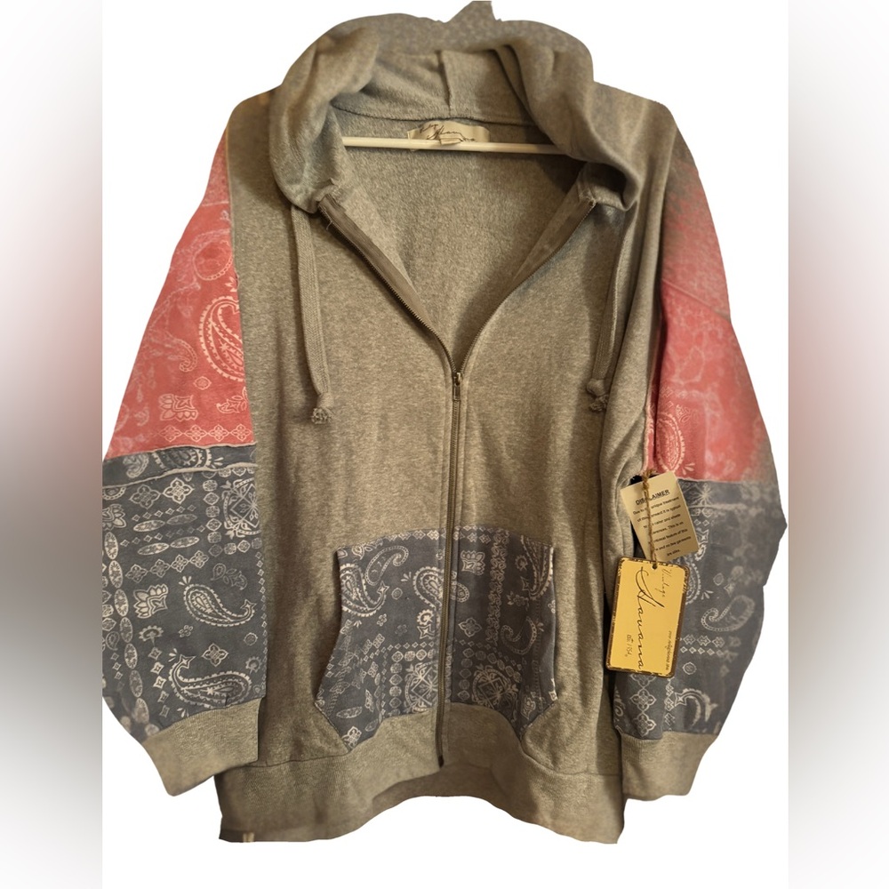 NWT Vintage Havana Zipped Hoodie - cozy & cute
